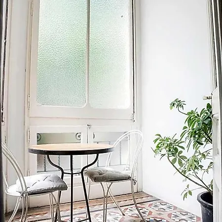 Hostel B-garden Bcn *