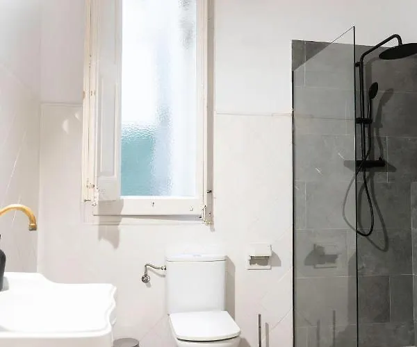 B-garden Bcn Ostello