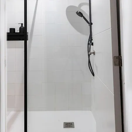 B-garden Bcn بيت شباب برشلونة